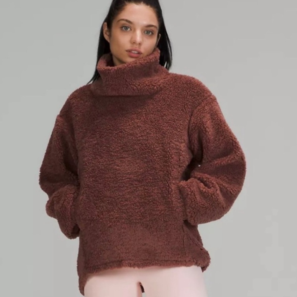 Lululemon fleece Restore Pullover SO COZY